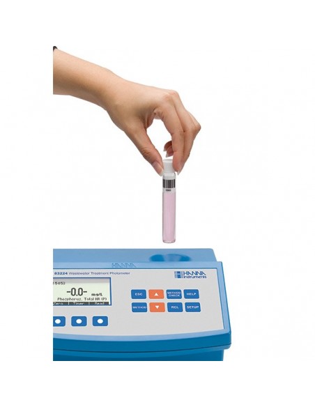 HI83224-02 Wieloparametrowy kolorymetr ze skalą ChZT